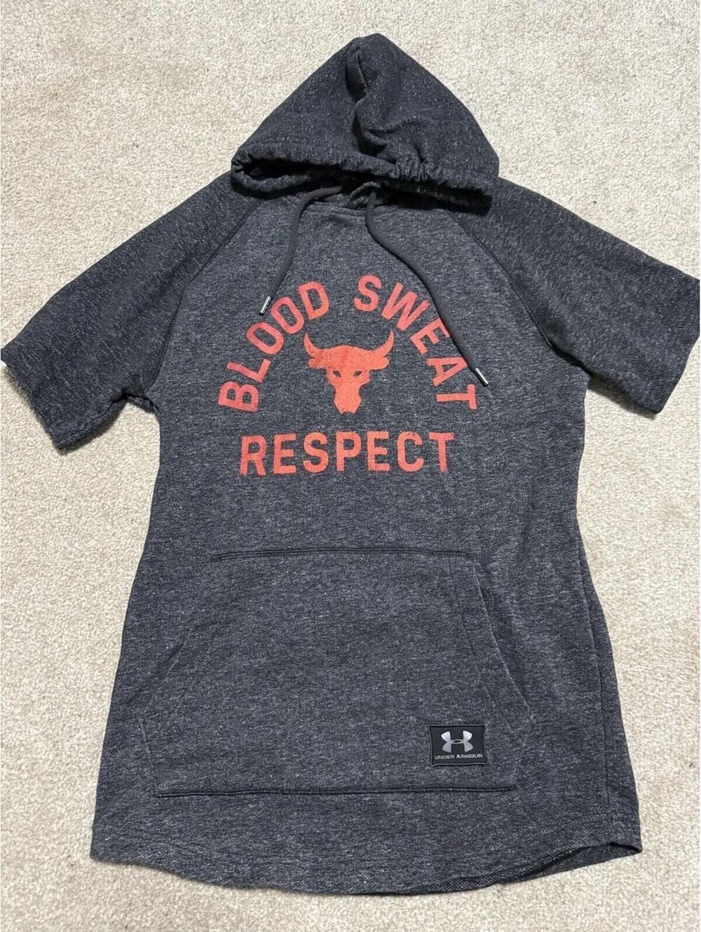 Under Armour Project Rock Hoodie Mens Medium Short Sleeve Gym Workout Sweatshirt